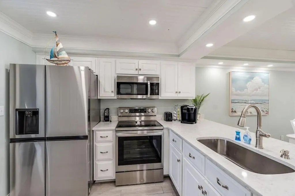 Edgewater T1 #709 - Sleeps 6 Amazing Gulf Views! Apartment Panama City Beach